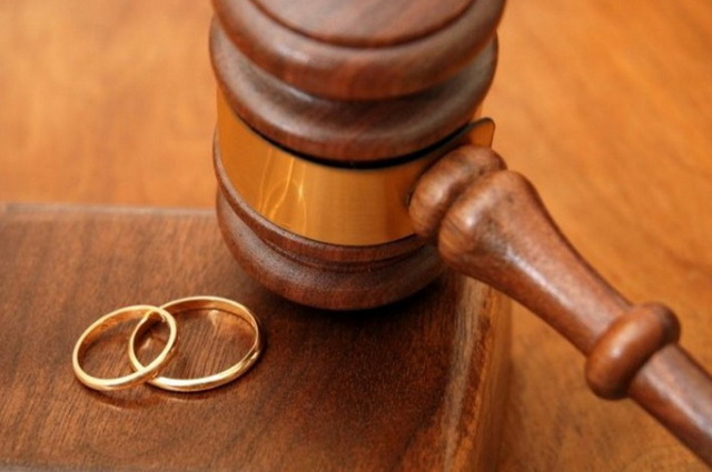 Как быстро развестись в 2020 году: в ЗАГСе или в суде