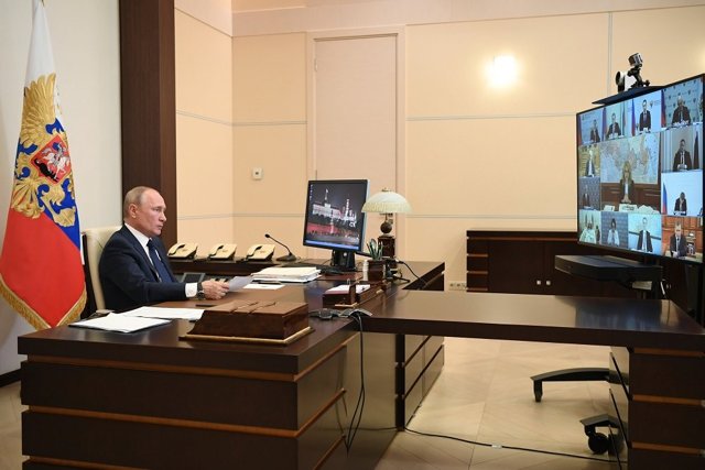 Путин заявил об окончании нерабочих дней и рассказал о новых мерах поддержки семей и бизнеса