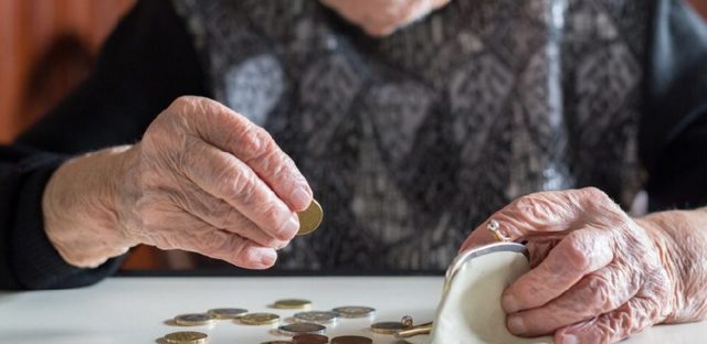 Работающим пенсионерам повысят пенсии с 1.08.2020 года