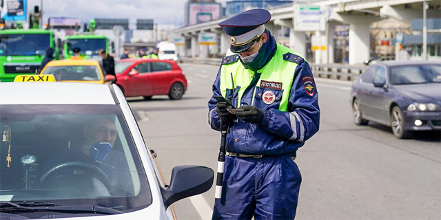 В КоАП РФ могут ввести штраф за управление автомобилем без пропуска